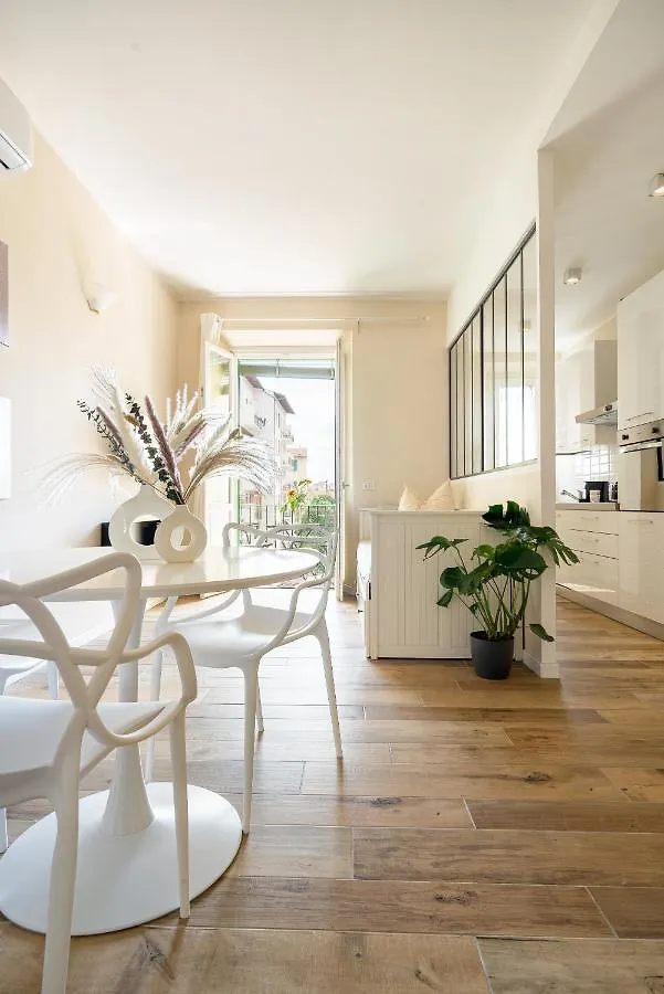 Apartment Novolino With Balcony Florence Italy